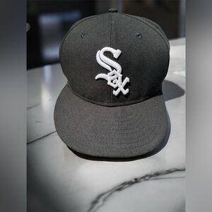 Chicago White Sox Black and White Basic 59FIFTY Fitted